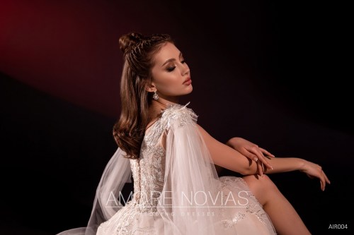 https://amore-novias.com/images/stories/virtuemart/product/AIR004       (4).jpg